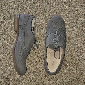 Women's Gray Suede Oxford Shoes